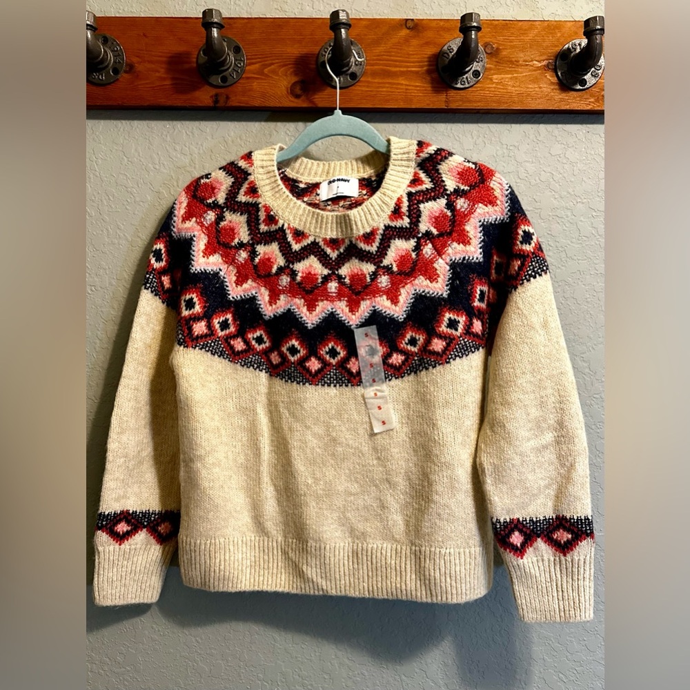 Old Navy Cream and Red Patterned Crew Neck Sweater. Sold out in stores.